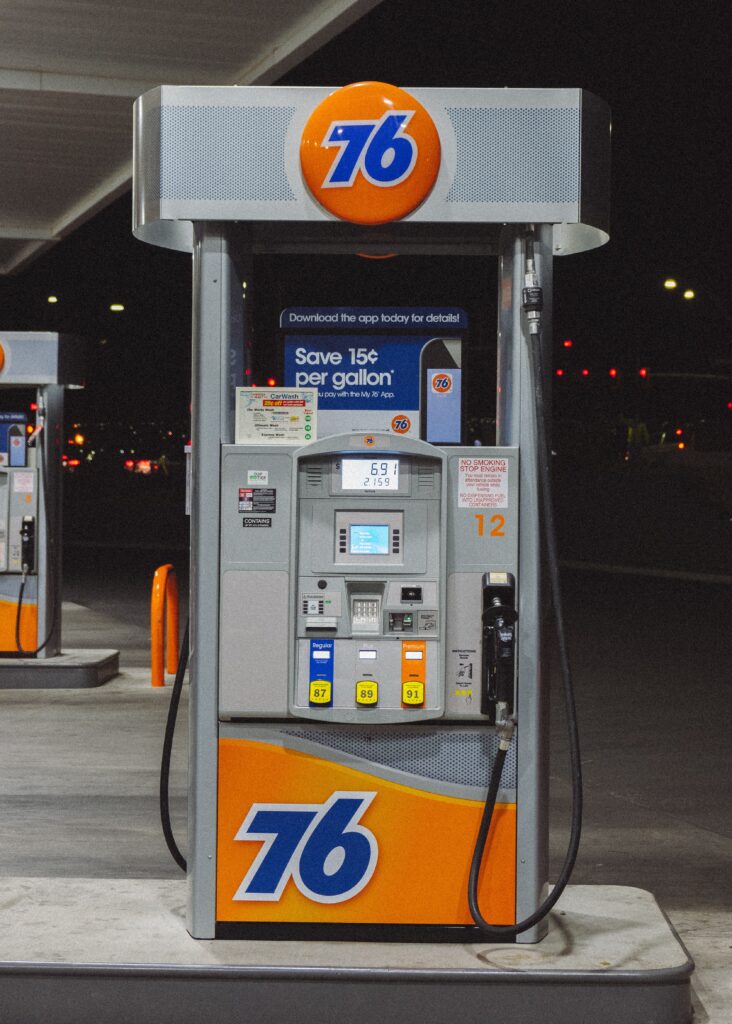 fare benzina in america