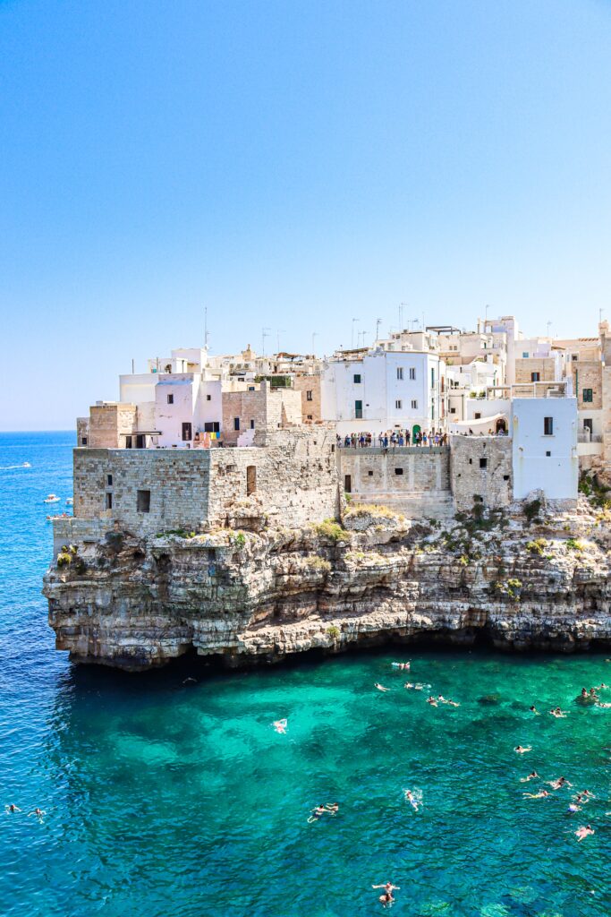 Dove mangiare pesce crudo a Polignano a Mare Dove mangiare pesce crudo a Polignano a Mare