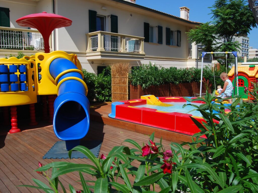 hotel con piscina neonati