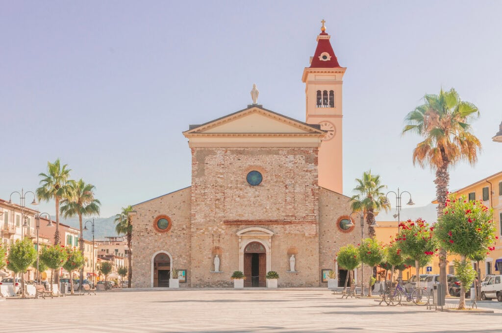 cosa fare a marina di carrara con bambini