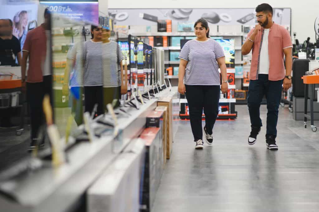 Retail foot traffic representing untracked non-buyer experience customer signals