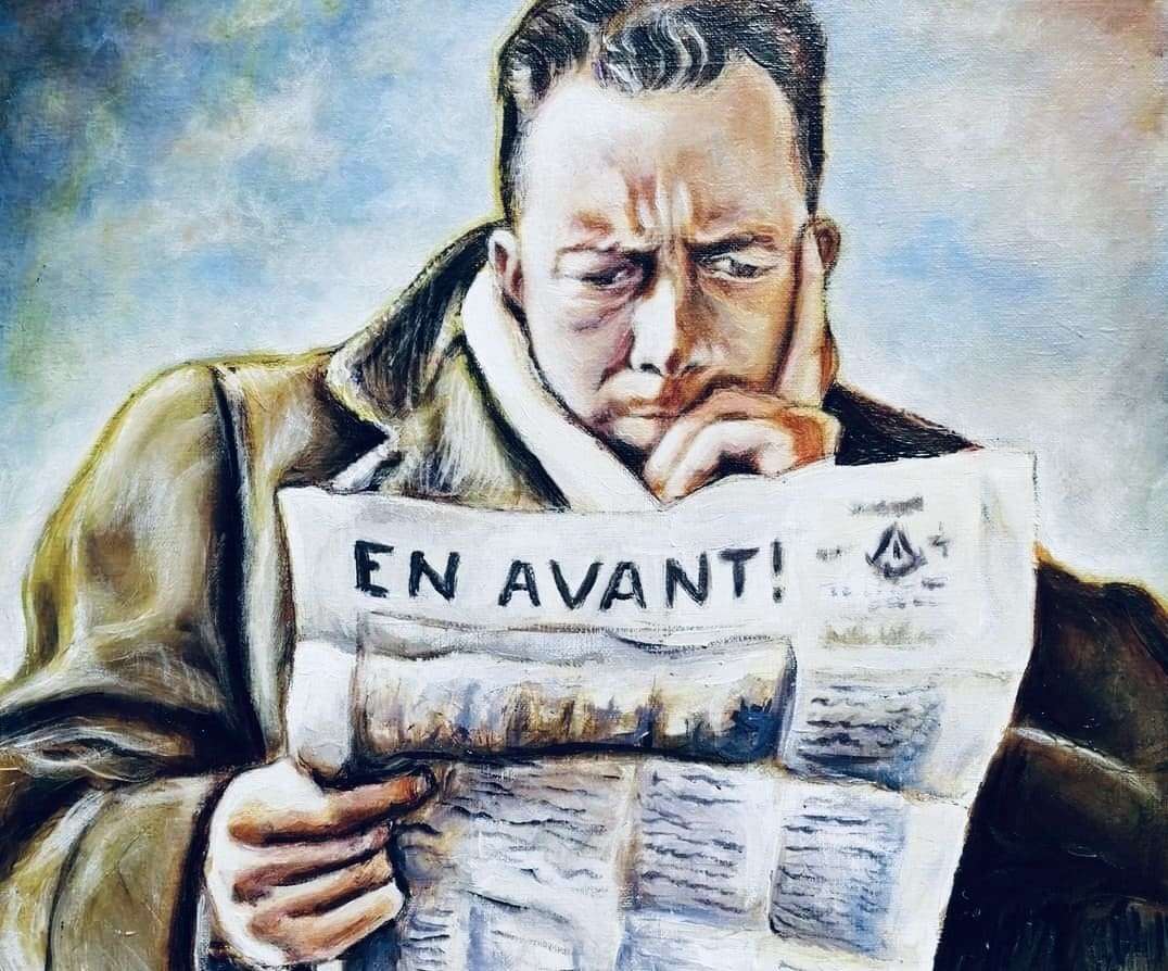 Joven leyendo un periódico con expresión pensativa y la frase "En avance!".
