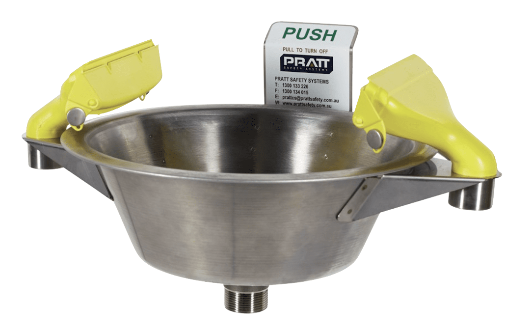 wall mounted eye wash station
