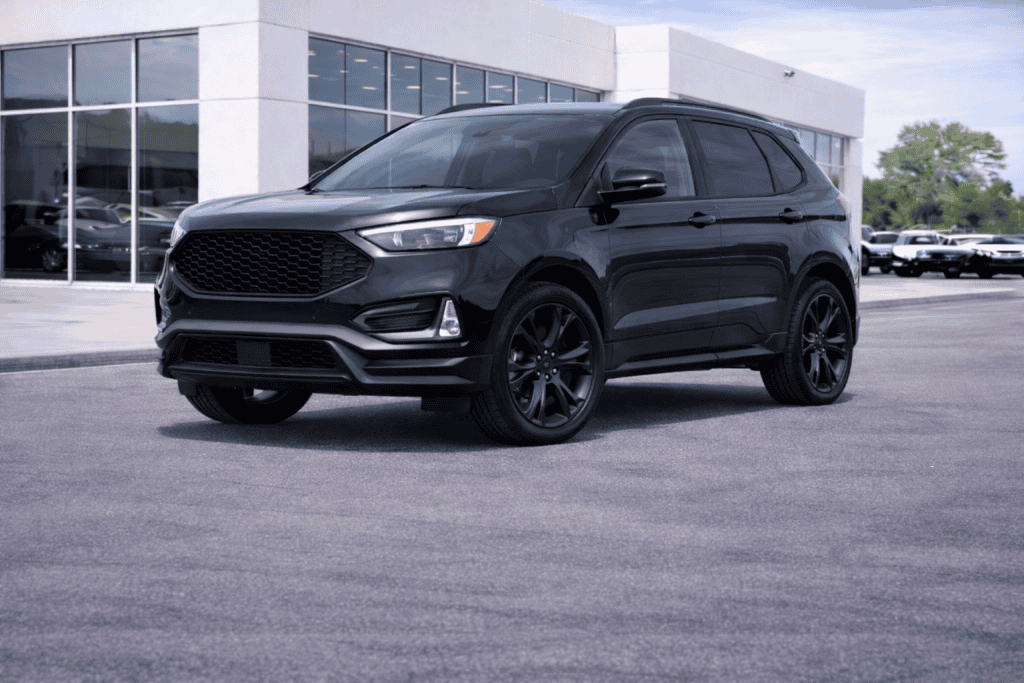 2022 Ford Edge ST at dealership