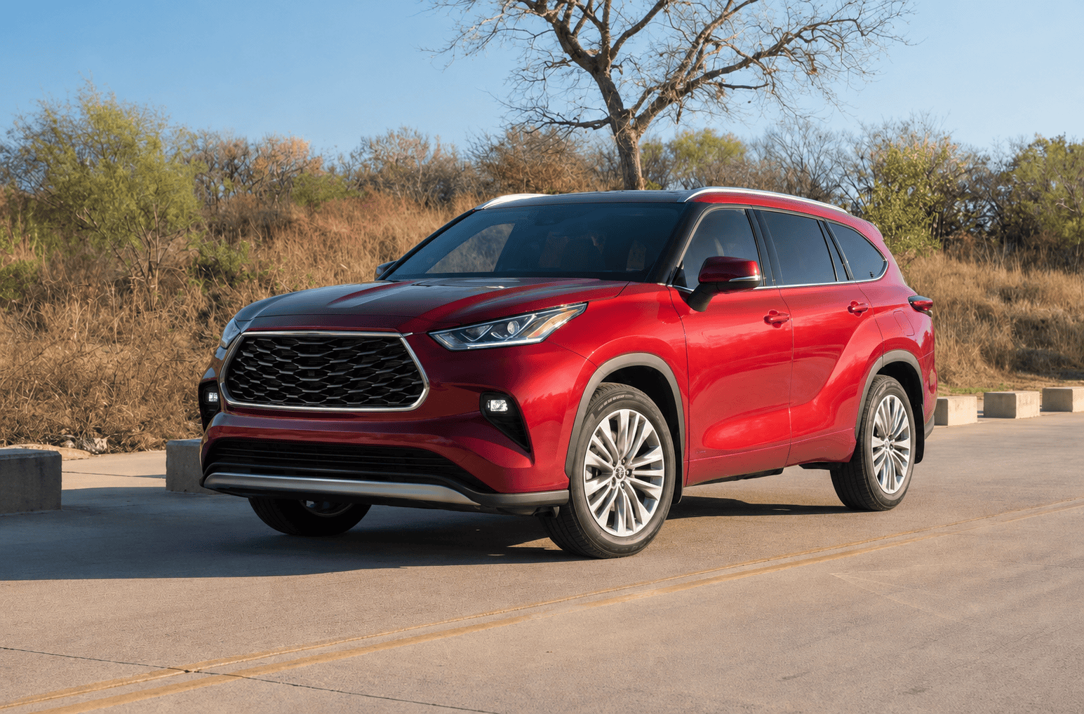 2020 Toyota Highlander Hybrid XLE AWD Review