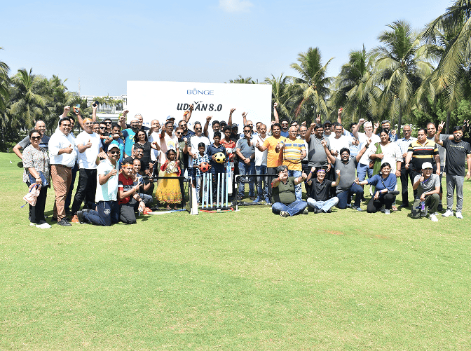The-Gift-Of-Sports-Team-Building-Activity-4-451by335 3