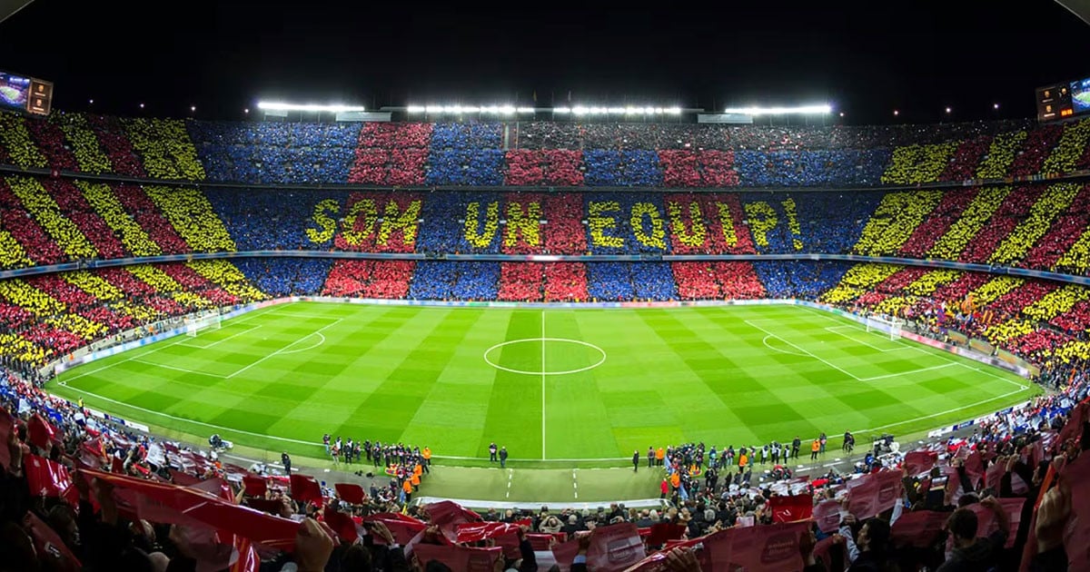 Barcelona Camp Nou return