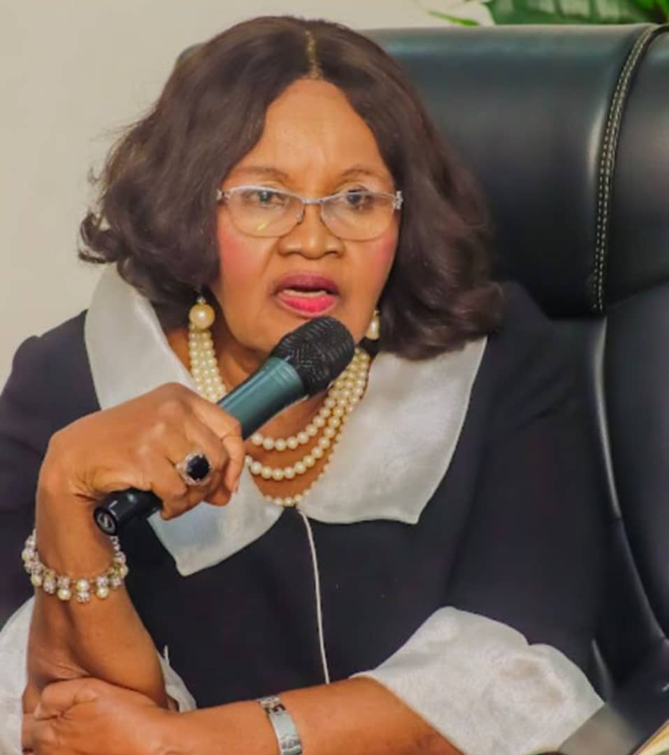 b376e003 adf7 4470 8204 fa8a7756271d