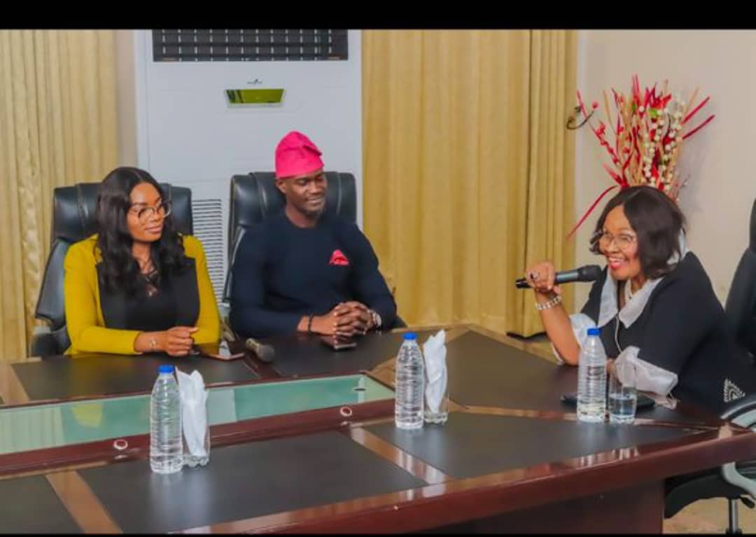 ff0810b0 de59 4d2e a548 5847b9a5a544 1