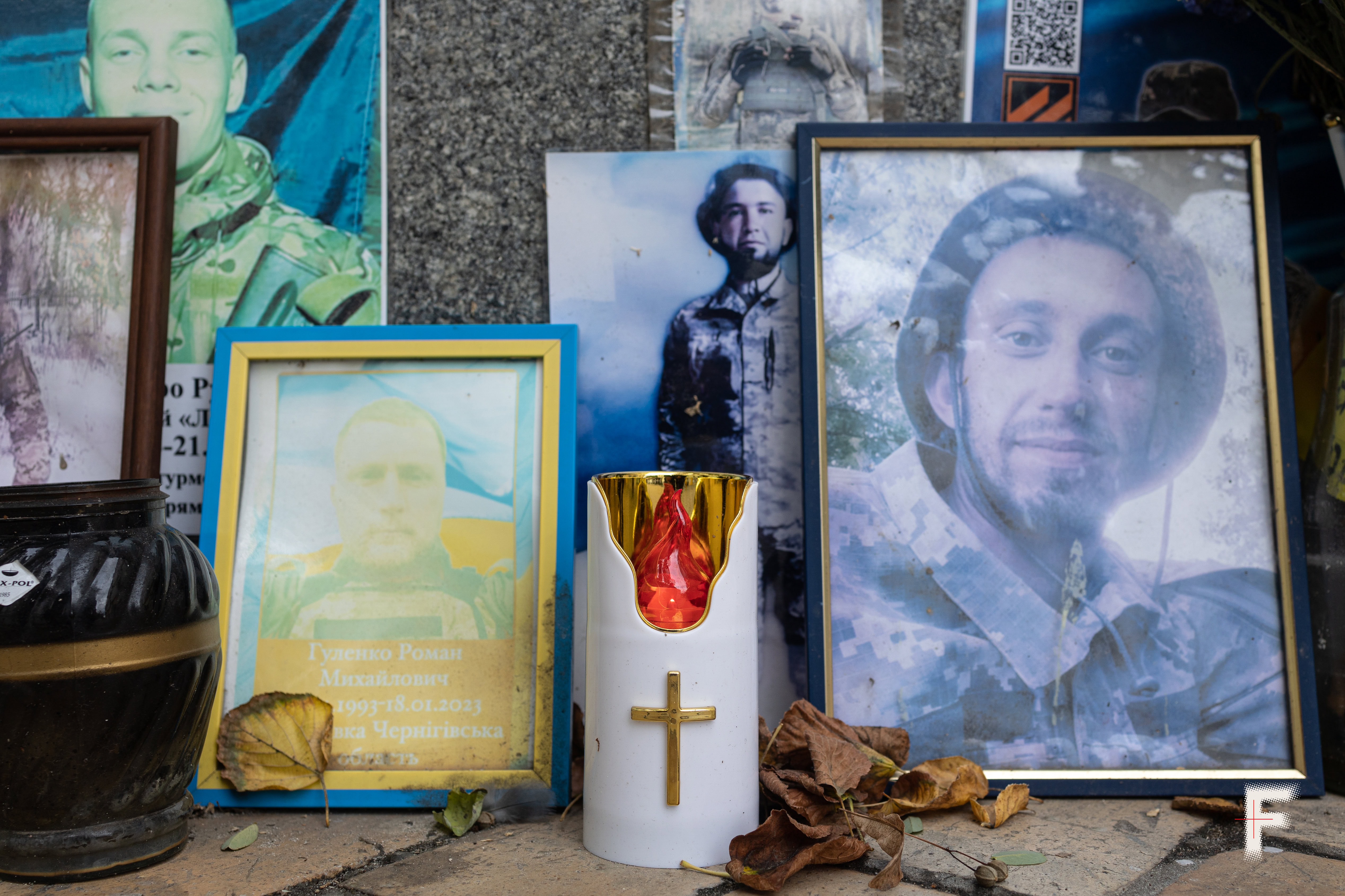 Kyiv Wall of Memory and spontaneous memorialization. How to honor the memory of all the fallen?