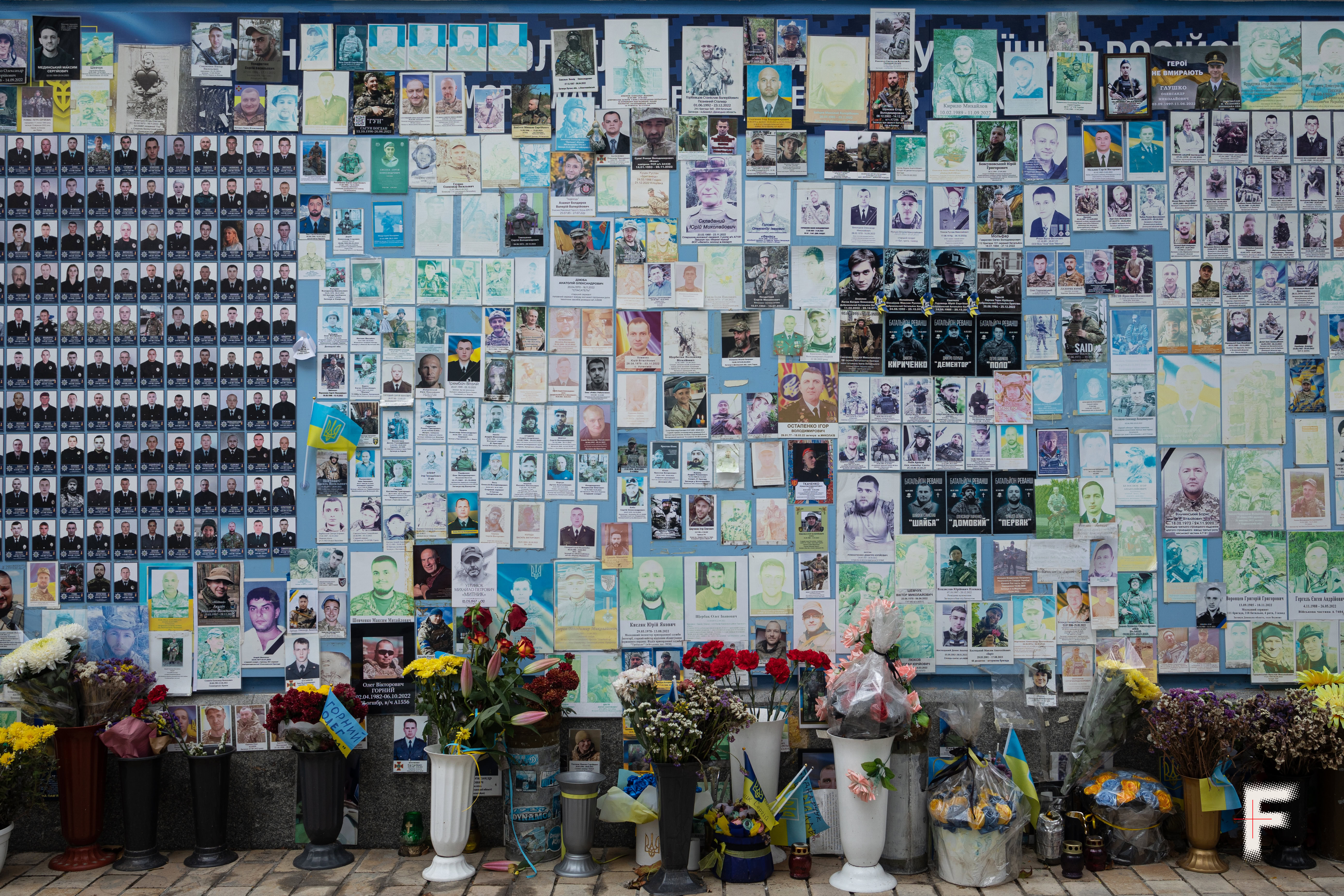Kyiv Wall of Memory and spontaneous memorialization. How to honor the memory of all the fallen?