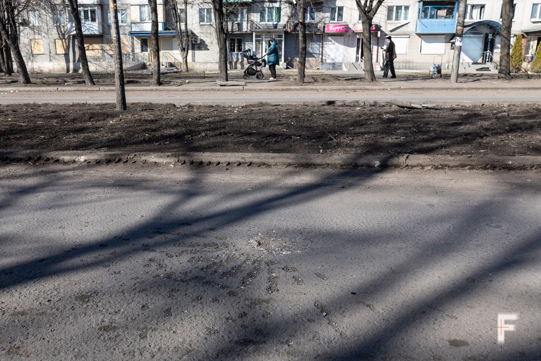 Воєнний злочин проти цивільних. Свідчення та хронологія ударів російської армії по Добропіллю
