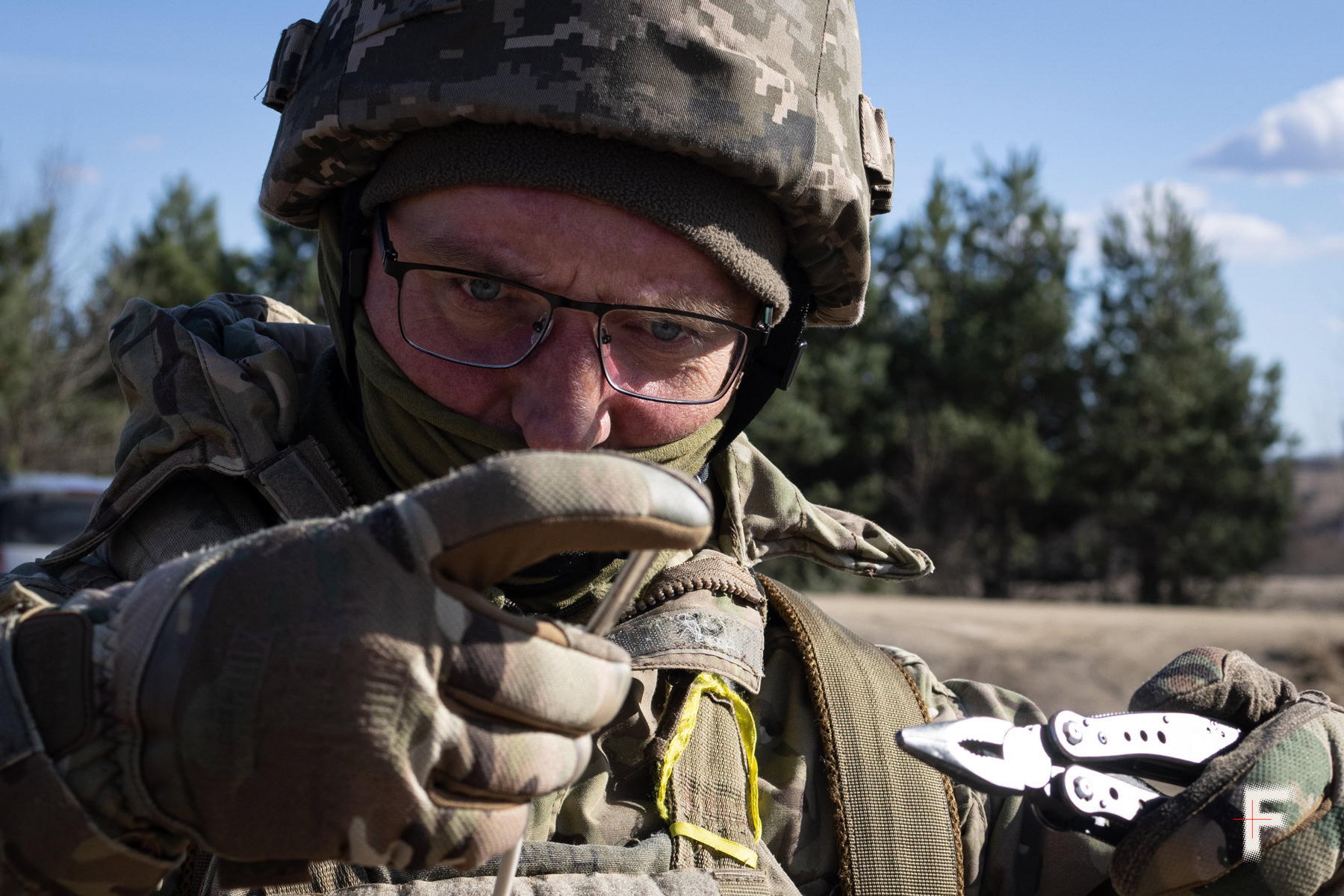 46 річний «Менеджер» зачищає вогнепровідний шнур