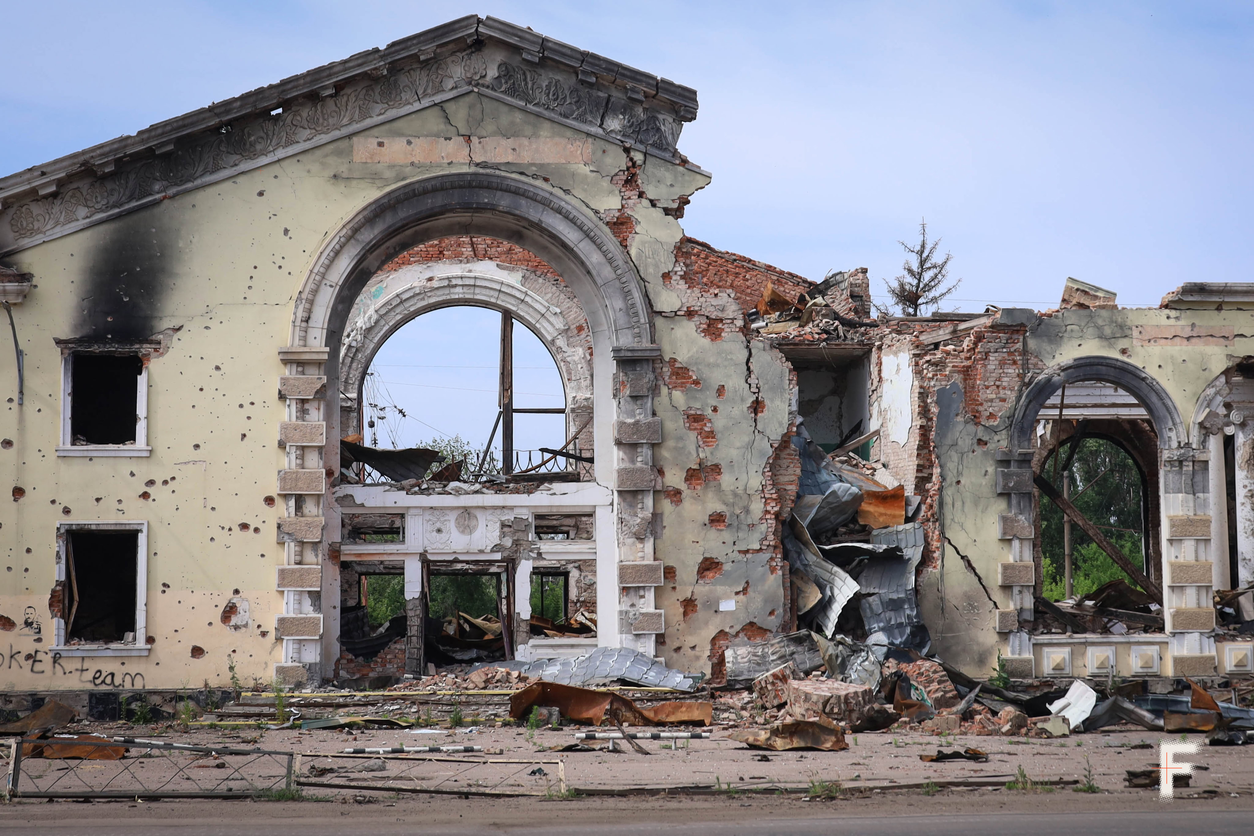 Костянтинівка б’ється за життя: місто за крок від війни