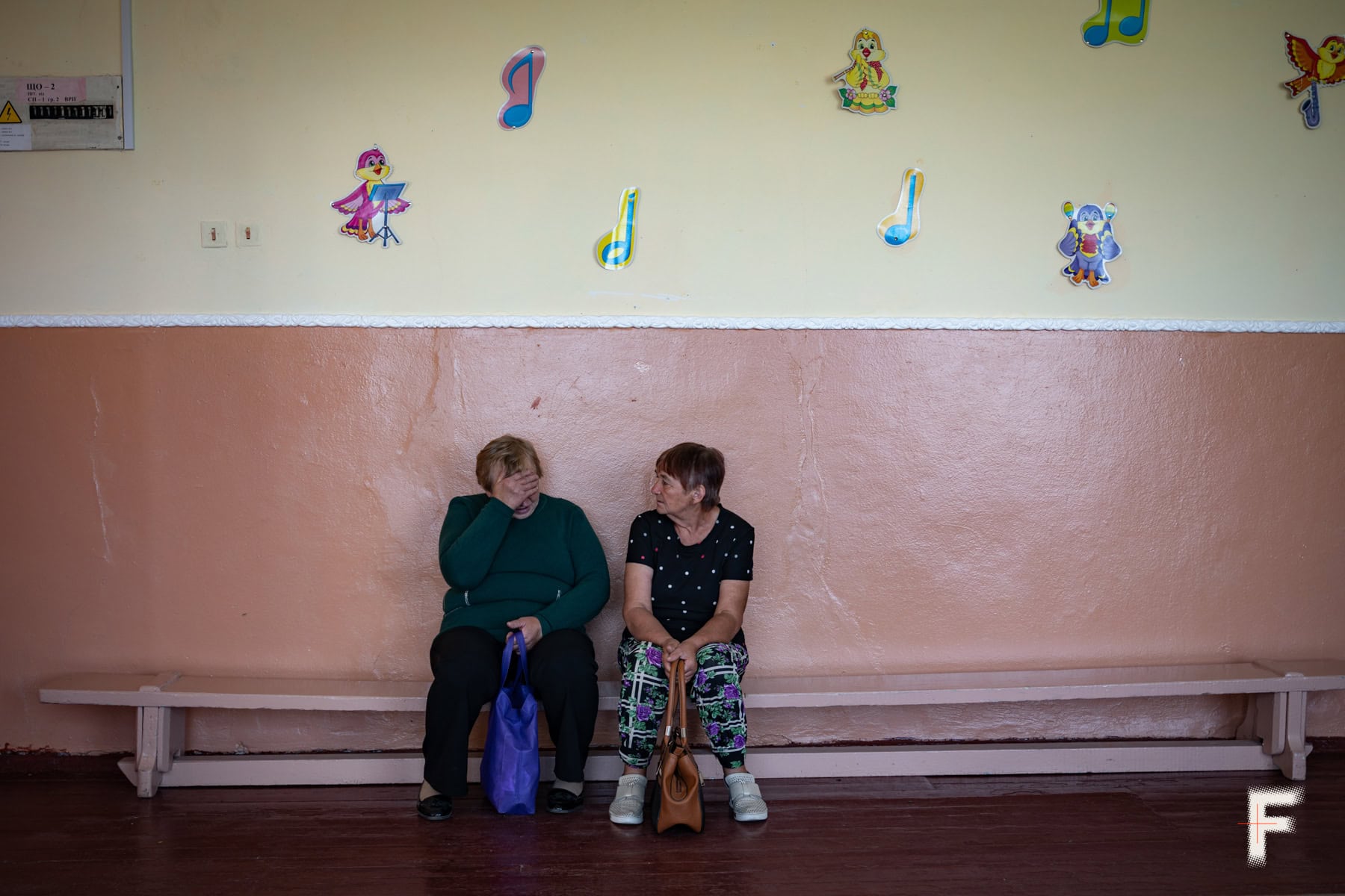 «Я тут, щоб люди не почувалися кинутими» – чому прифронтовим регіонам змушені допомагати медики-волонтери з Києва