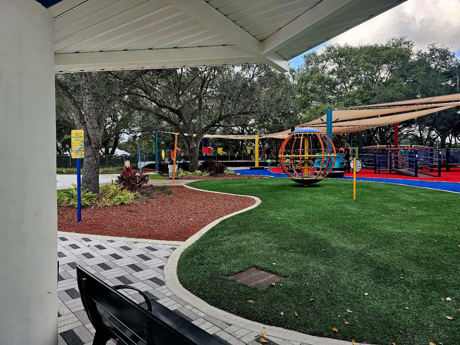 Patch Reef park and splash pad in palm beach county florida boca raton colorful park