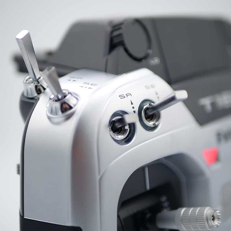 FUTABA 16IZ SUPER ヘリ用送信機単品 MODE2＝左スロットル仕様