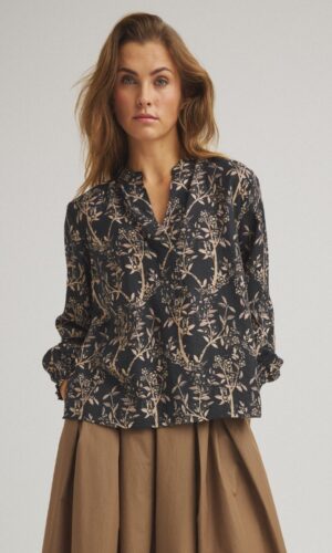 Luxzuz bluse med v-hals og blomster print