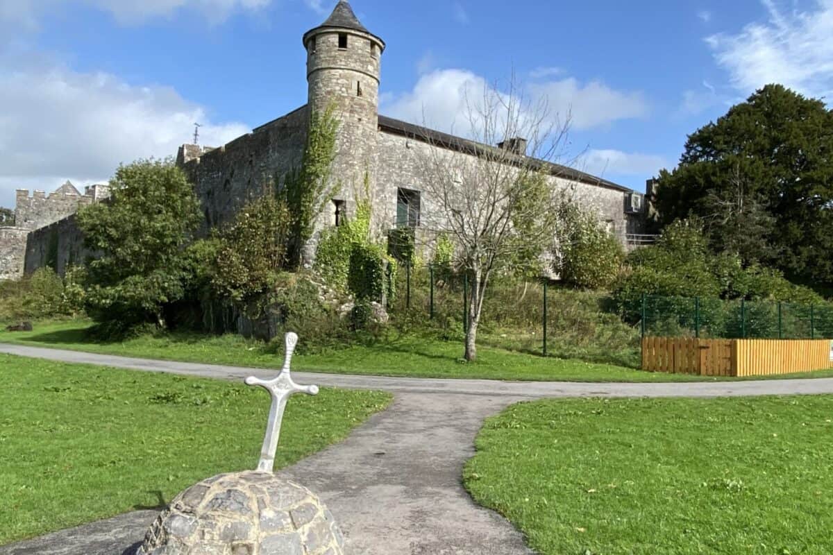 Cahir Castle personal guided day tour
