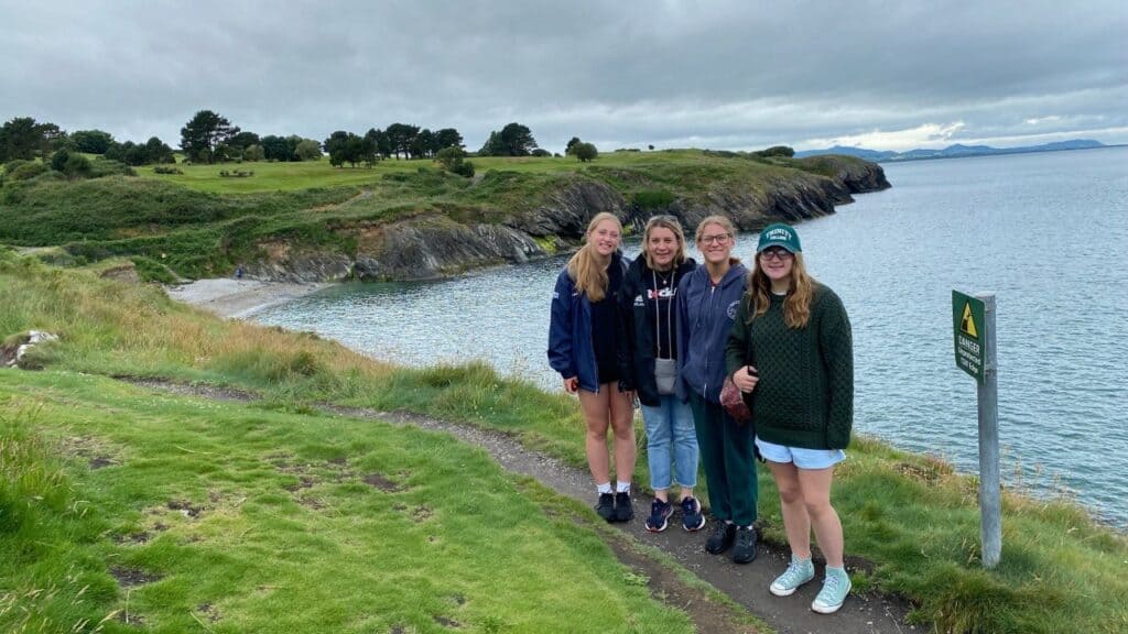 Private day tour from Dublin to Wicklow town cliff walk