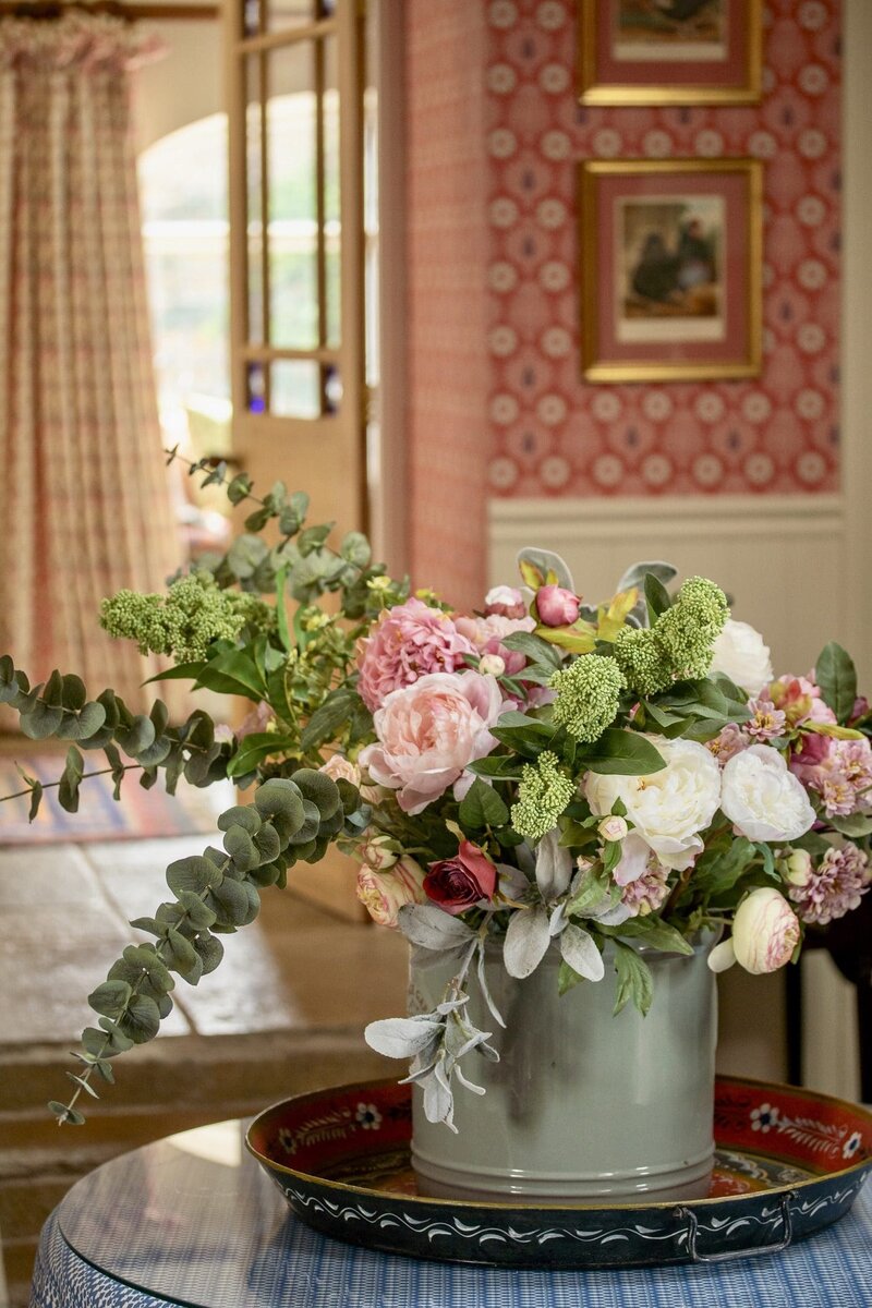 close up of vase of flowers at Charlotte Gaisford's home taken by Georgie Greene Photography for her personal branding shoot