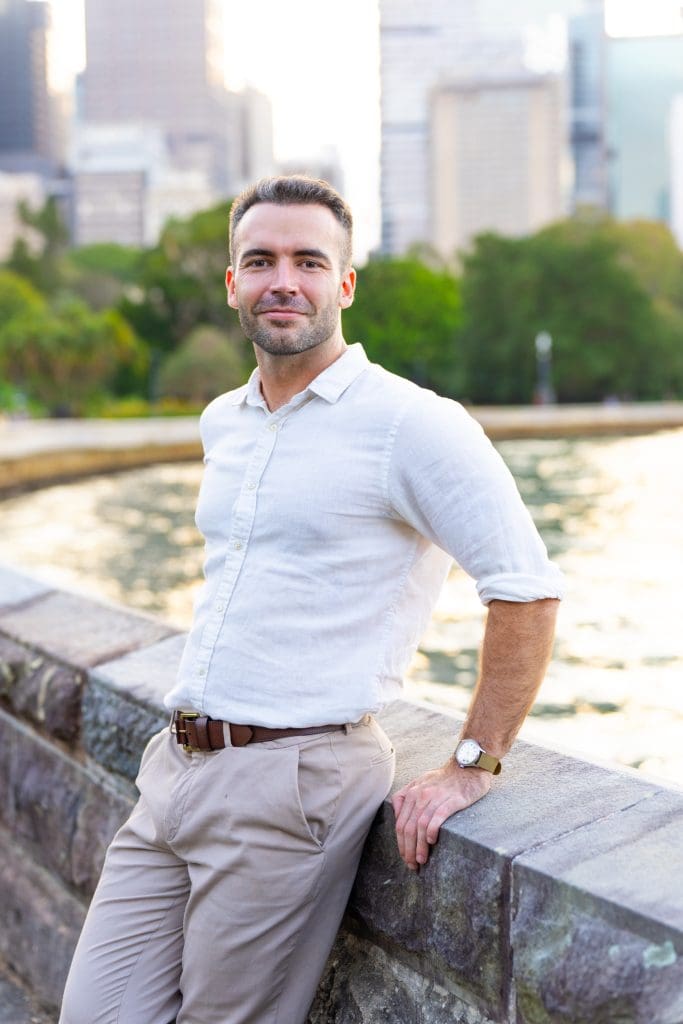 Dating-App-Photo-Sydney-NSW – Professional Photographer Sydney Ext: Young man wearing white having a dating app photo taken by Sydney dating photographer Georgie Greene in Sydney NSW