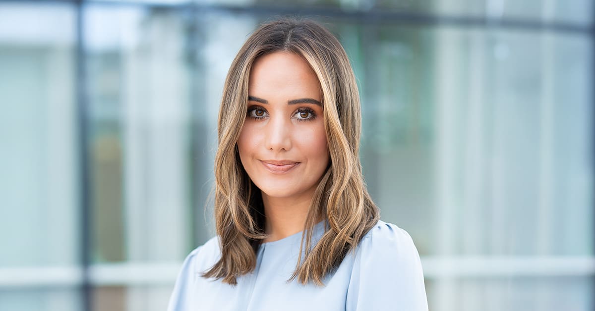 Prep Tips For Stand Out Corporate Headshots