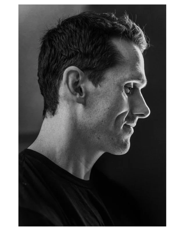 We got a bit creative at the end of a dating shoot. We found a bright light on the street and had some fun.