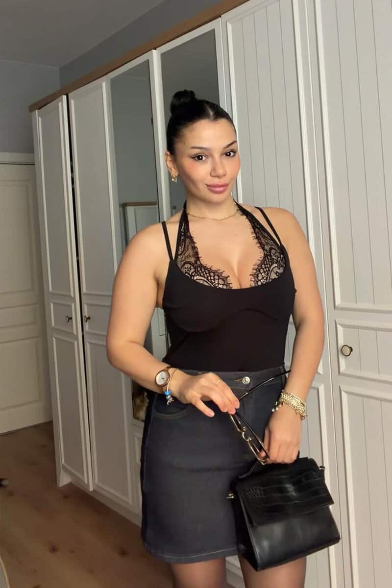 Gigi Dantelli Siyah Bodysuit