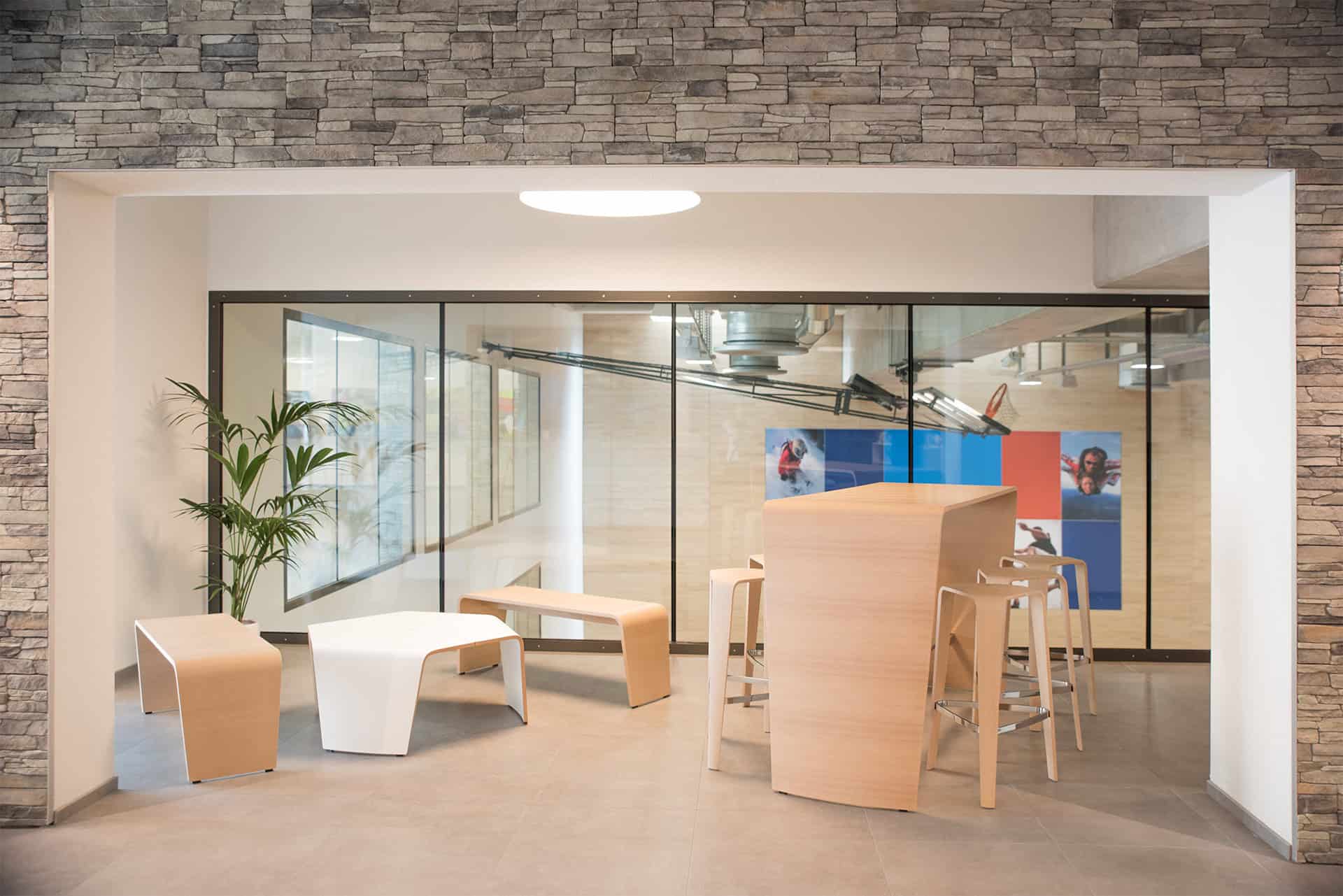 hoc Wangentisch von Brunner Möbel