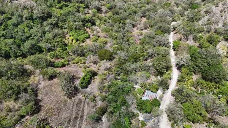 Finca con Quebrada y Casas en Venta en Los Naranjales de El Escobio, Liberia, Guanacaste