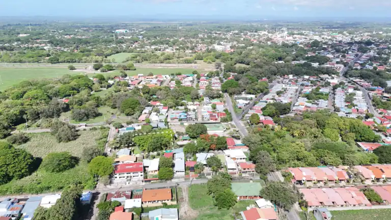 Lote de 1.031 m² para Apartamentos o Casa en Venta La Carreta – Liberia