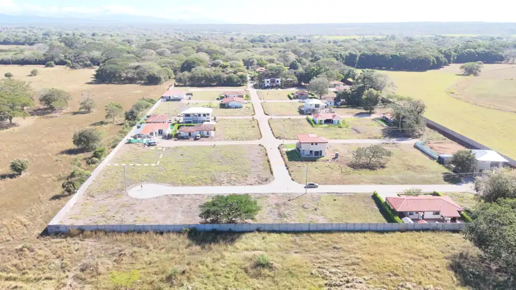 Lote en venta en Condominio La Tajona de 480 m² – Comunidad | Carrillo