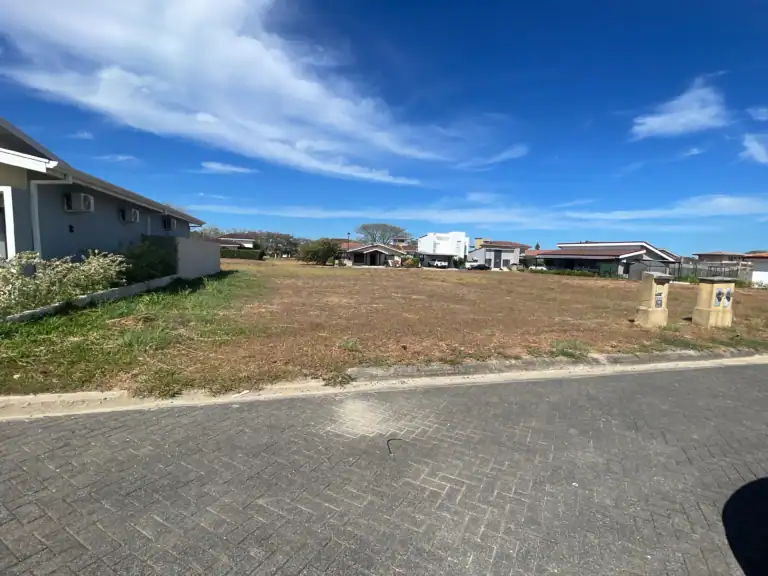 Lote de 375 m² en venta en Condominio Parque del Encino # 186, Liberia