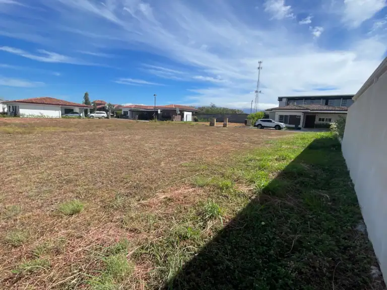 Lote de 375 m² en venta en Condominio Parque del Encino # 186, Liberia