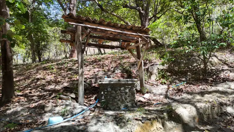 Finca con Quebrada y Casas en Venta en Los Naranjales de El Escobio, Liberia, Guanacaste