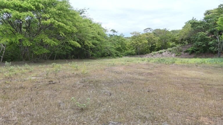Terreno en venta listo para construir en condominio Hacienda Lomas del Mar – Guanacaste