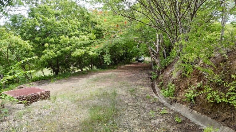 Terreno en venta listo para construir en condominio Hacienda Lomas del Mar – Guanacaste
