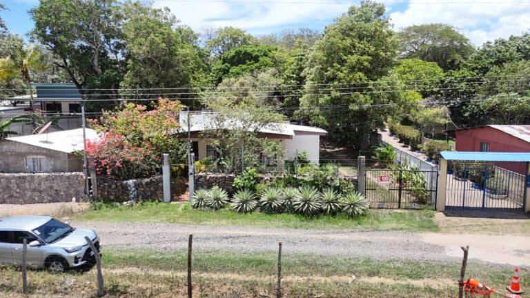 Casa con Piscina en Curubandé, Liberia | Ideal para Airbnb