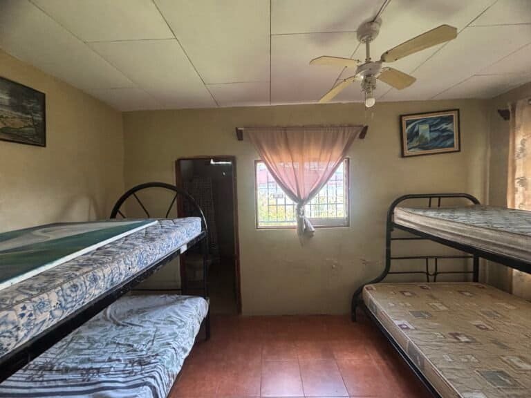 Casa con Piscina en Curubandé, Liberia | Ideal para Airbnb