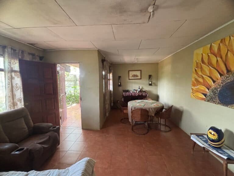 Casa con Piscina en Curubandé, Liberia | Ideal para Airbnb