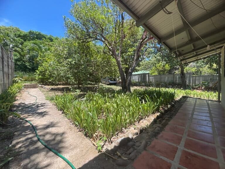 Casa con Piscina en Curubandé, Liberia | Ideal para Airbnb