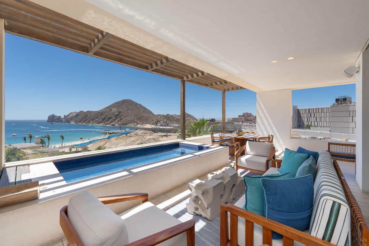 Stunning Oceanview Luxury Condo At Hacienda Featuring A Private Pool, Spacious Balcony, And Contemporary Furnishings With Panoramic Sea And Mountain Views.