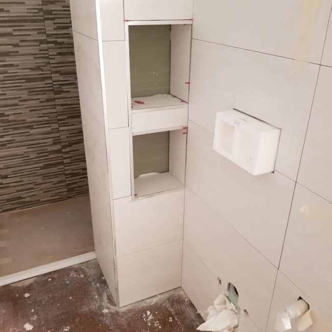 Reformas de baños, revestimientos y obra nueva en reformas para cocinas y baños en Madrid. Expertos en reformas integrales y servicios de construcción.