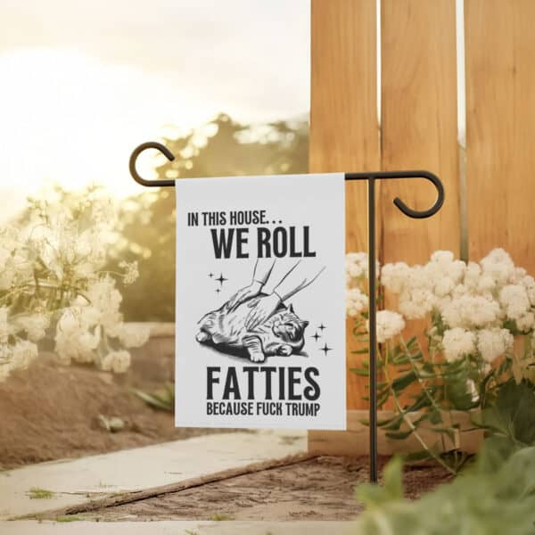 Humorous-Political-Garden-Banner,-Funny-Cat-Anti-Trump-Flag-usa