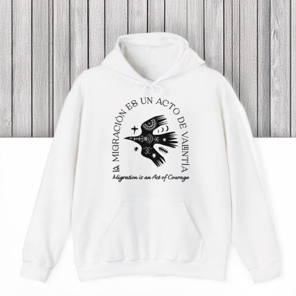 Migration-is-an-Act-of-Courage-Tee,-La-Migración-Es-Un-Acto-de-Valentía-T-Shirts