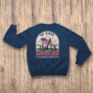 Patriotic-Anti-Monarchy-Chess-Design,-Rejecting-Kings-Since-1776-Tee-us