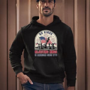 Patriotic-Anti-Monarchy-Chess-Design,-Rejecting-Kings-Since-1776-Tee-usa