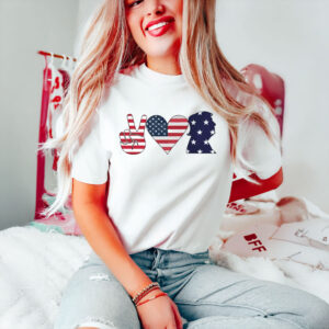 Patriotic-Peace-Love-Trump-Graphic-Tee,-4th-Of-July-Trump-Shirt-usa