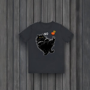 Playful-and-Bold-Graphic-Tee,-Black-Cat-Shirt-usa